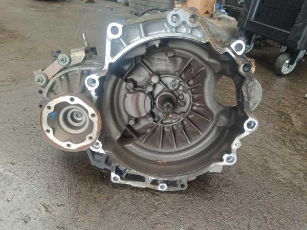 BOITE DE VITESSE MANUEL VW / AUDI / SEAT / SKODA 1.9SDI/1.6 BENZIN( 5-VITESSES ) CODE ERT - Vue 2